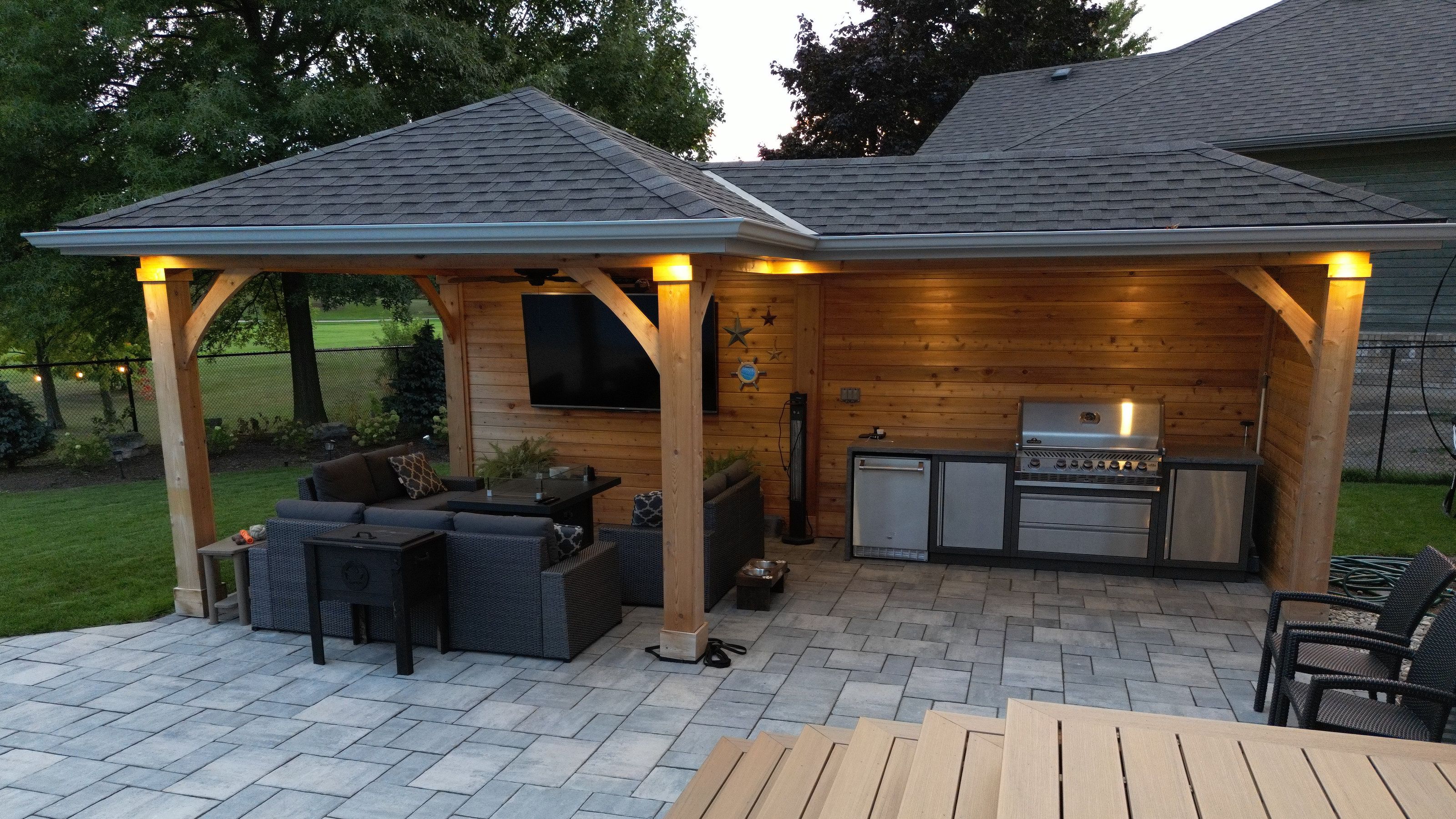 Modern shade structure with integrated lighting