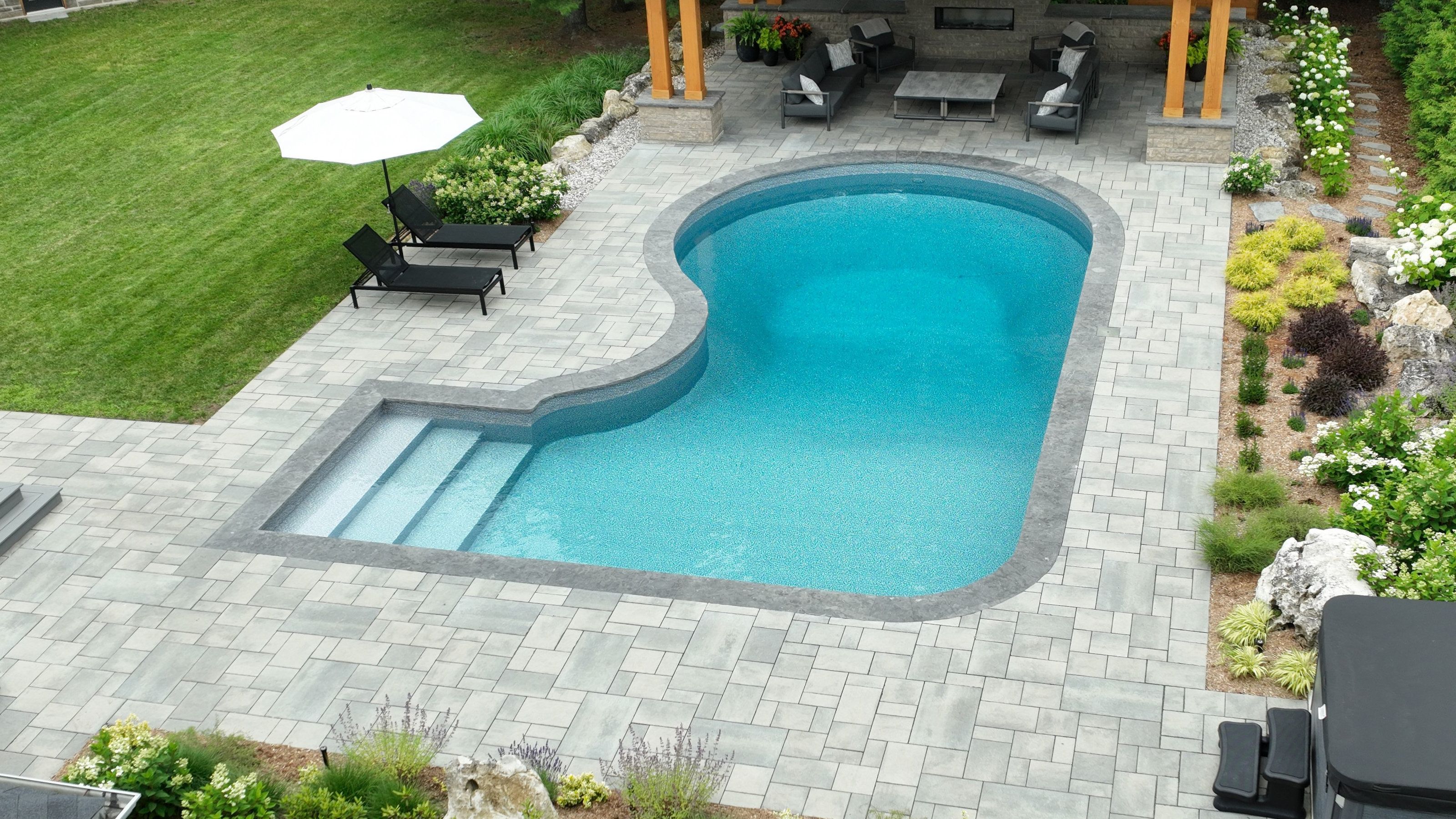 Lap pool with modern design elements