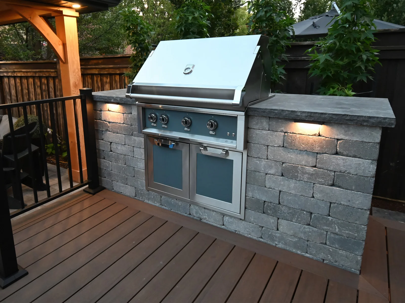 Outdoor Kitchens