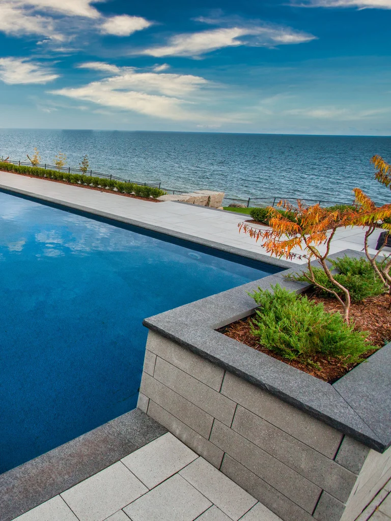 Burlington Landscaping Services - Professional Landscapers